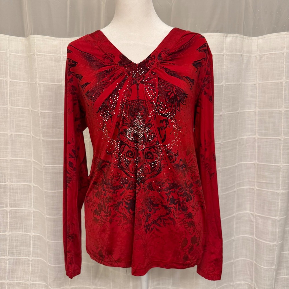 M by Amour Red Graphic V-Neck Long Sleeve Top Rhinestone Embellished Y2K Grunge